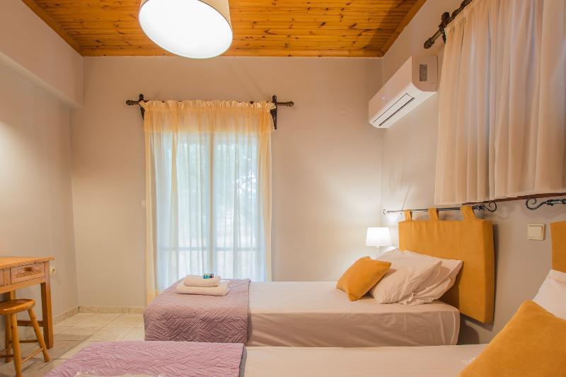 Porto Giardino Apartments Psarou  Exterior photo